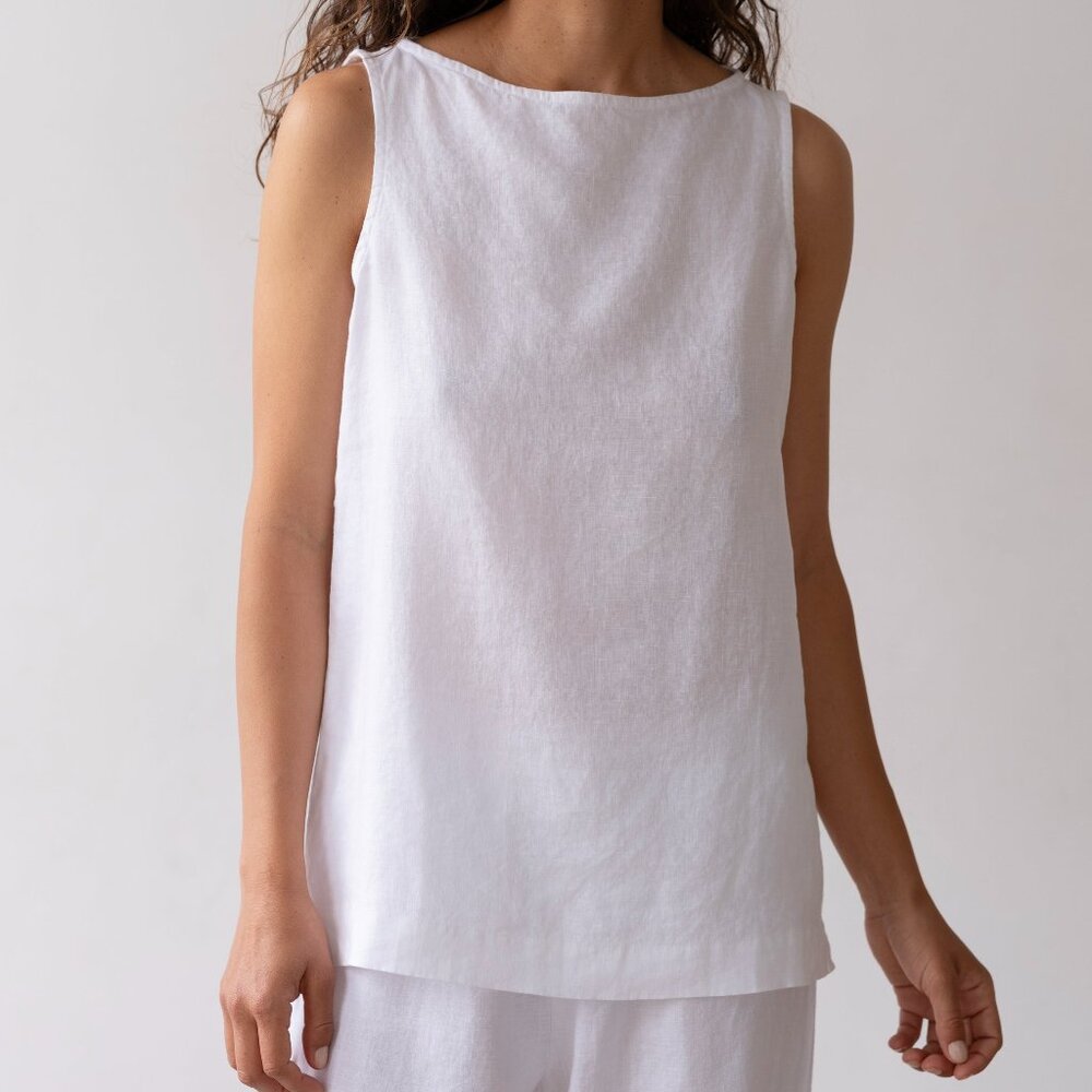 NWT DONNI Linen Shell Powder / L